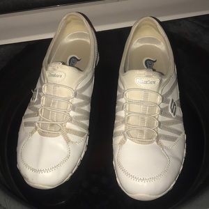 Women’s Skechers